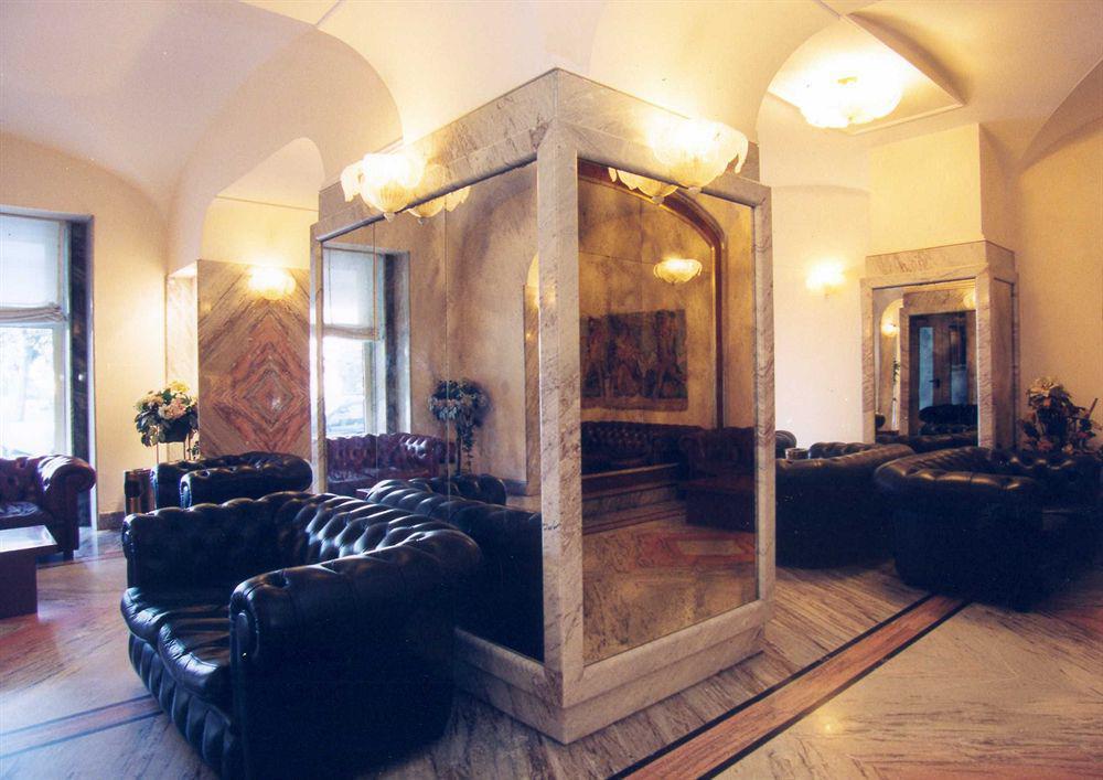 Hotel Esplanade Пескара Екстериор снимка