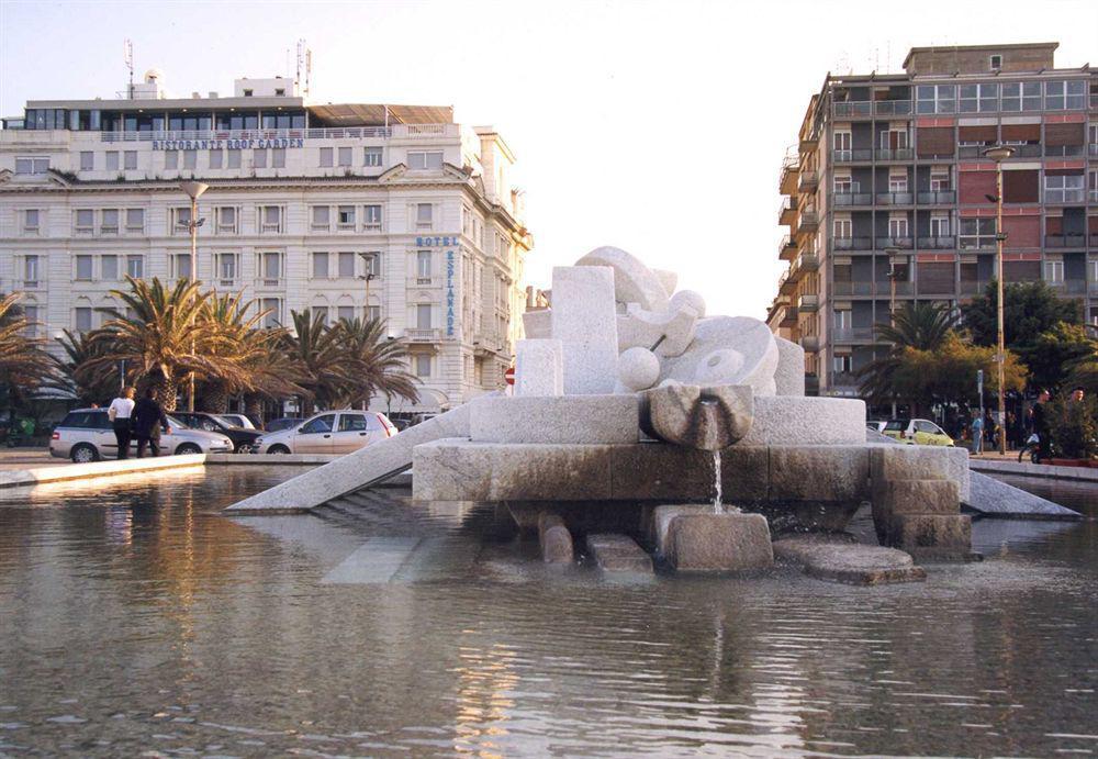 Hotel Esplanade Пескара Екстериор снимка